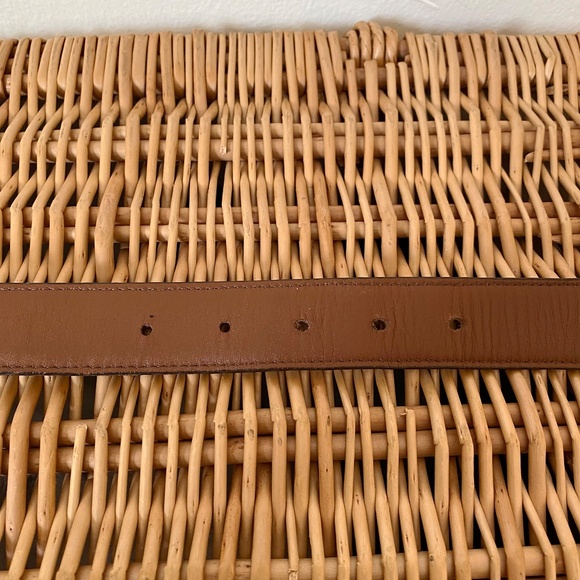 L.L. Bean Men's Genuine Leather Brown Belt Size 32 - Picture 6 of 9